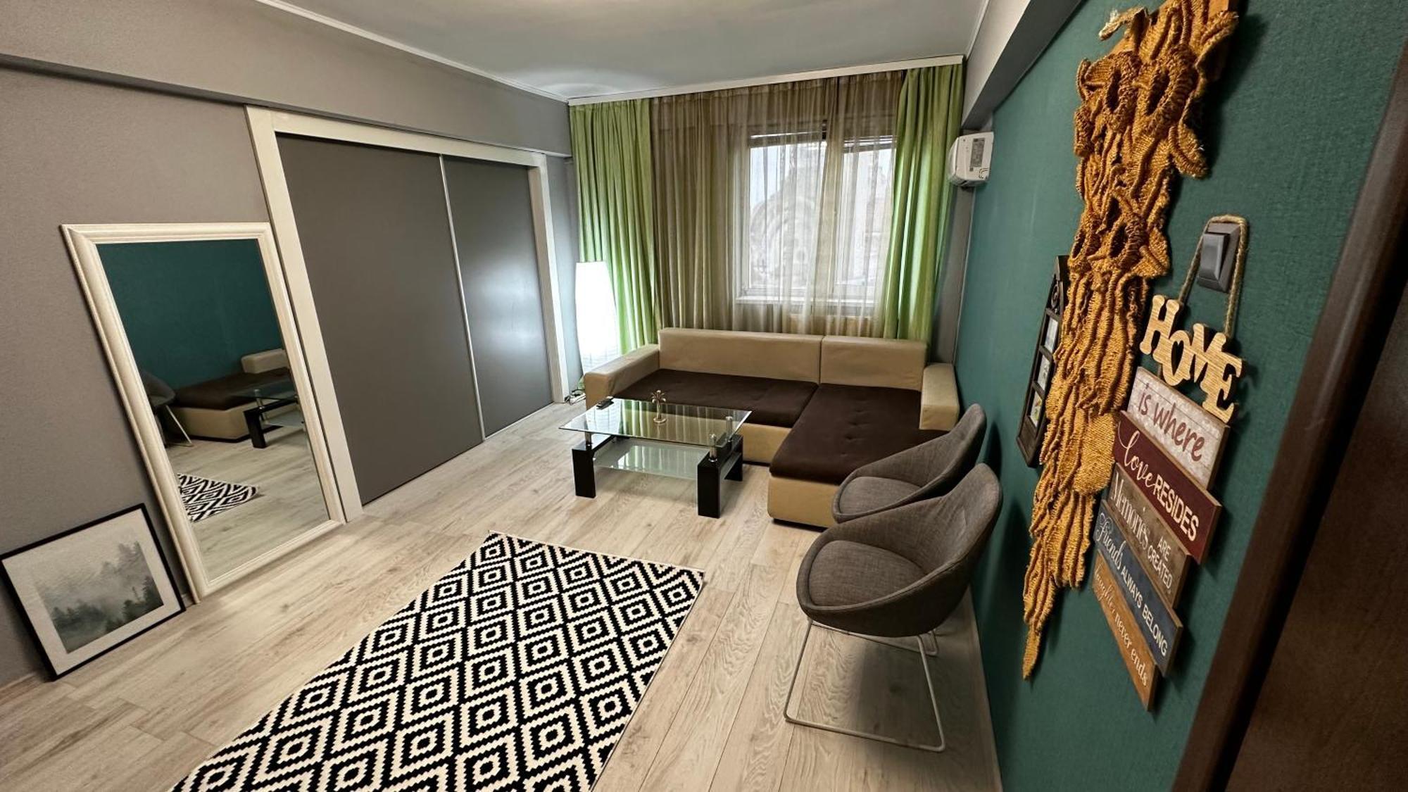 Piata Ovidiu Square Apartment Констанца Екстериор снимка